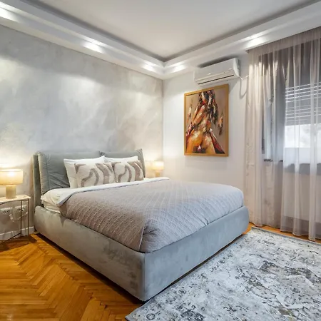 Апартаменти Apartment1