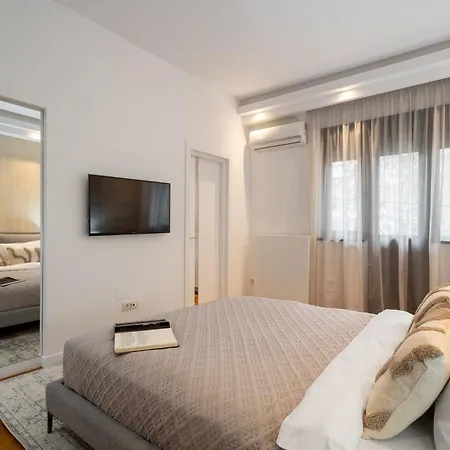 Apartment1 Bucureşti